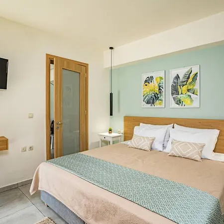 Olga's Organic Garden For A Couple! With Wifi & Ac *