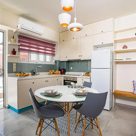 Olga's Organic Garden For A Couple! With Wifi & Ac Holiday home *