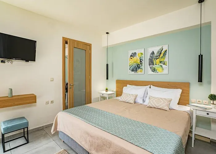 Olga's Organic Garden For A Couple! With Wifi & Ac *